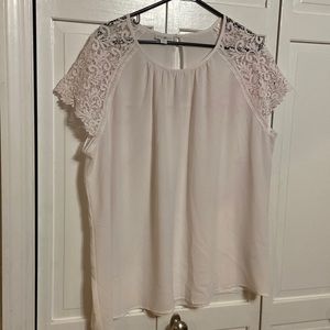 🛍️WESTPORT WHITE RAYON BLOUSE WITH EMBROIDERED ACCENTS. SIZE 2X🎁